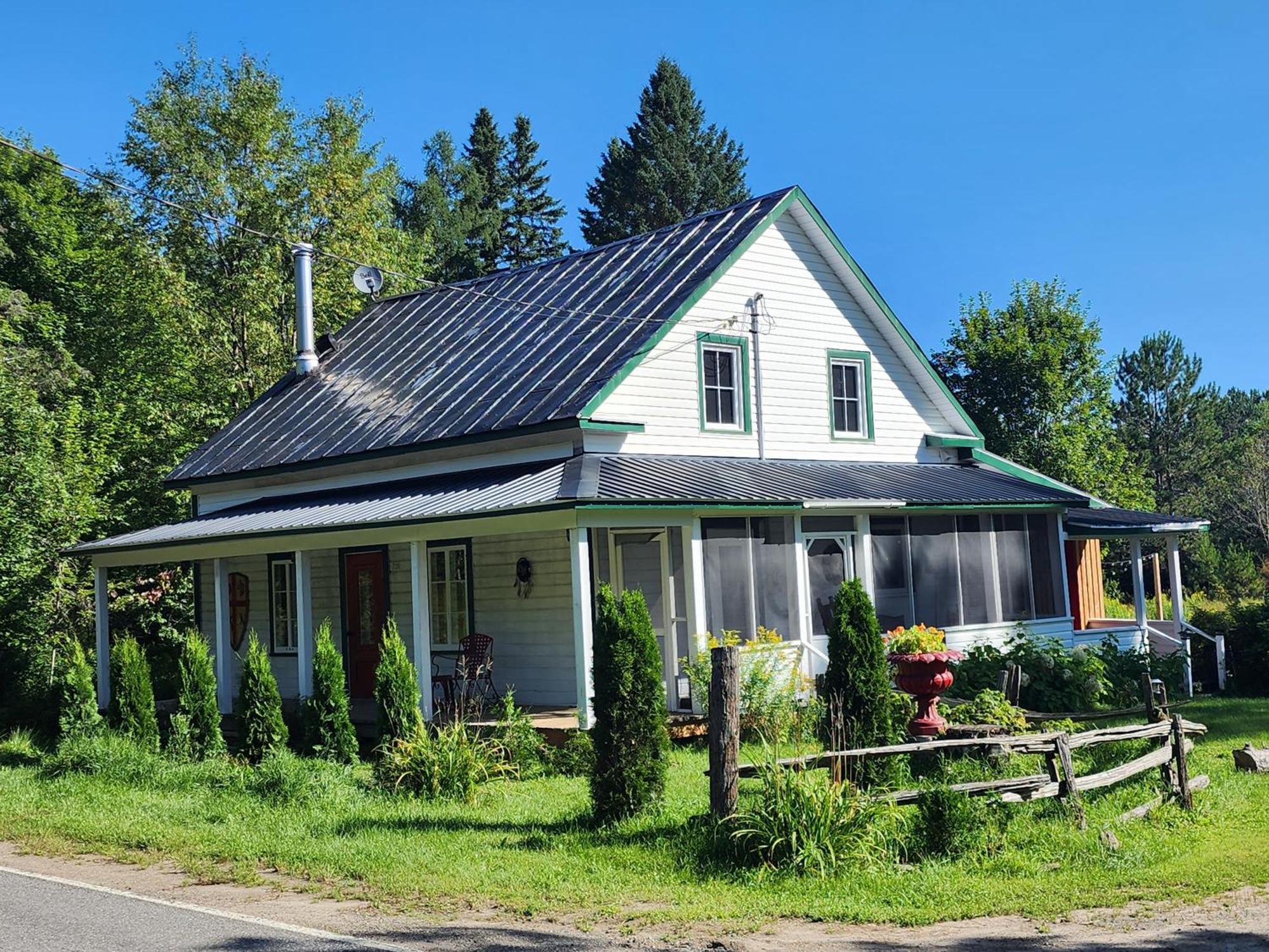 Chalets Nabu La Sacacomie - Riviere - Billard Saint-Alexis-des-Monts Exterior foto